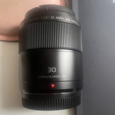 Panasonic Lumix G 30 mm