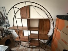 Großes Regal Rund Akazie Wolf