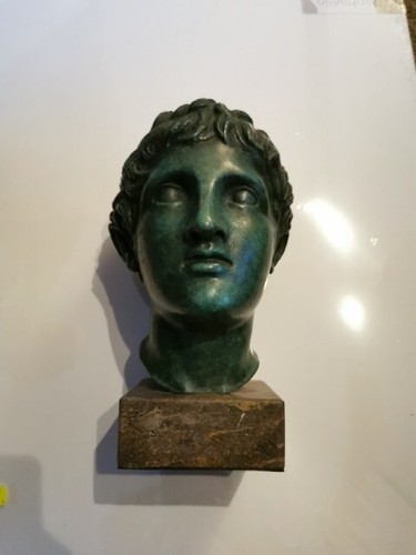 Bronze büste vom - bronze, betendem
