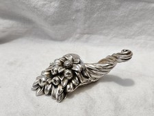 Un'idea Vestita D'argento