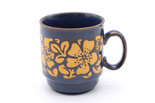 Englisher Kaffeebecher Tasse Blumenmotiv blau / orange Keramik Vintage H 9 cm