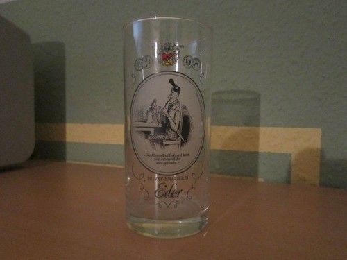 Ein altes bierglas glas - ein,