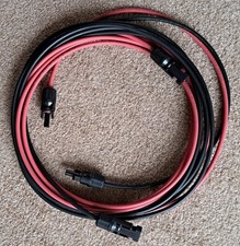 1 Paar Solarkabel Verlängerungskabel 4mm² mit Stecker, Länge 4m, Schwarz - Rot