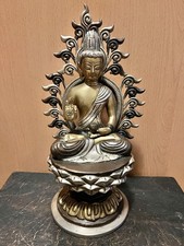 Wunderschöne Buddha-Statue aus 3-farbiger Bronze. 28cm