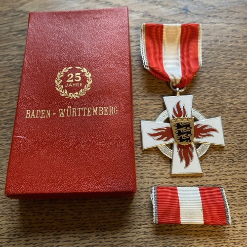 Orden feuerwehr ehrenkreuz - orden,