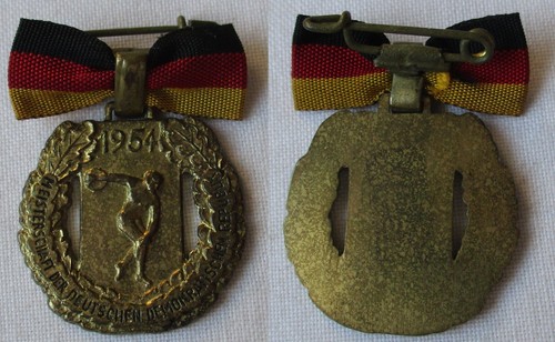 Ddr sport abzeichen - ddr,