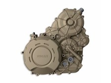 KUPPLUNGSDECKEL AUS MAGNESIUM