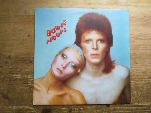 David bowie pin - bowie, ups