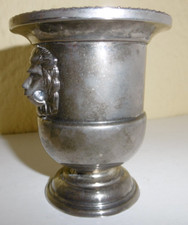 alter Aschenbecher Löwenkopf