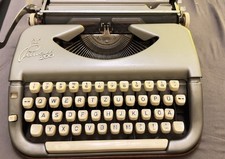 Vintage Kofferschreibmaschine Princess 200 50er Jahre (ohne Koffer)