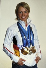 Magdalena Neuner signiert Foto