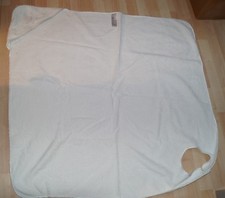 Kapuzenhandtuch Baby Bade Handtuch weiß groß 104x98cm 100% BW von Clevamama