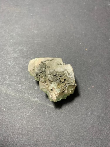 Kupferkies auf fluorit - auf,
