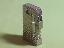 Benzinfeuerzeug Sturmfeuerzeug Quetschzünder Liftarm hammerschlag silber neu top