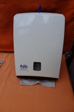 Fripa Papierhandtuchspender