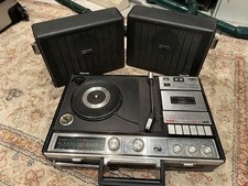 Sanyo Portables Stereo Music Center Solid State Cassette,Radio FM , Schallplatte