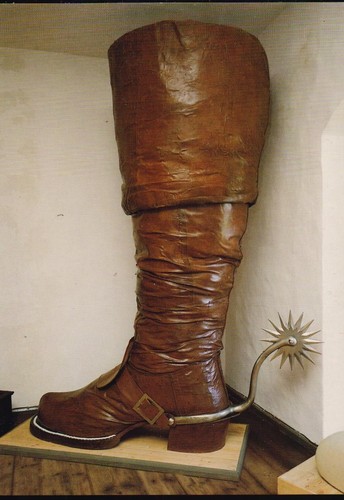 Postkarte mit riesenstiefel - postkarte,