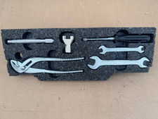 Mercedes Benz SLK R170 Bordwerkzeug Werkzeug A1705850002 Halter Einsatz J184