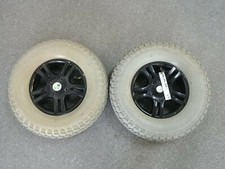 #478 Reha richter Bolt Reifen inkl. Felgen Hinten R+L 4.00-8