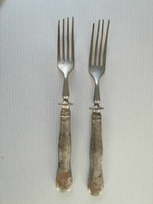 Dachbodenfund - 2x Gabel aus Metall - Griffe verziert - Besteck