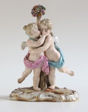 Antik Porzellanfiguren Meissen Putten Engelpärchen Cupido Cherubs Amour Pfeil