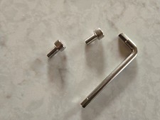 2 Socket Head Cap Screws with