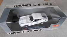 Triumph GT6 Modellauto 1:18