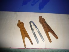 Nussknacker Konvolut 2 Holz 1 Metall Versilbert No Name