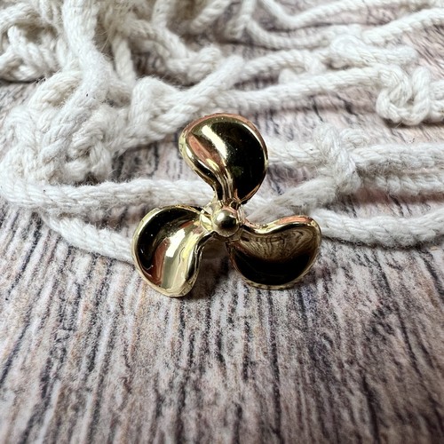 Pin schiffsschraube gold - schiffsschraube,