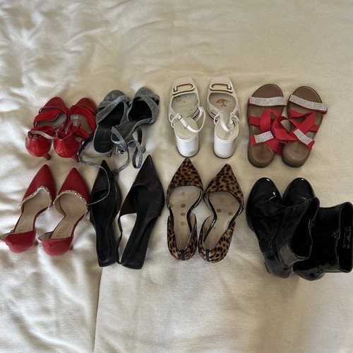 Paar high heels - und, sandalen