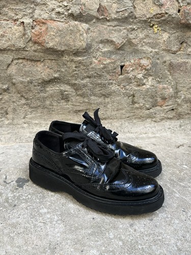 Prada black patent leather - patent,