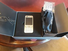 Sony Ericsson W 890i Silber  Neu 