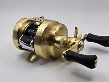 Shimano 14 Calcutta Conquest 100 Baitcastrolle Rechtshand aus Japan