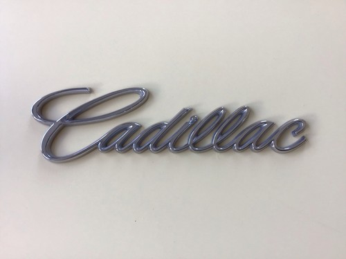 Cadillac schriftzug kofferraum - cadillac,