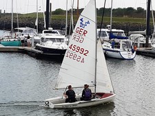 Ziegelmayer 420er Jolle + Harbeckslip und Autotrailer