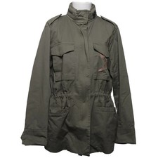 IQ+ Berlin, Safarijacke