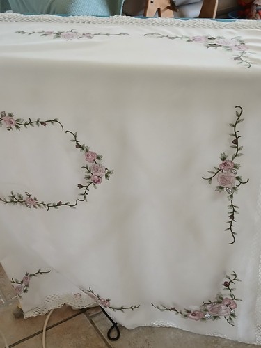 Alte tischdecke mit floralem - mit,