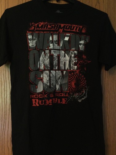 Smashmouth walkin on - ,
