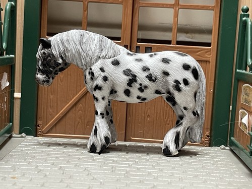 Modellpferd repaint ähnl - modellpferd,