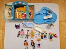 Playmobil Geobra Konvolut 15 Figuren Surfshop Pool Krankenstation Zust. GUT