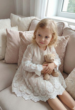 Ecru beiges Kleid Spitze