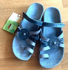 Naot Gr 37 L6 Damen Schuhe Pantoletten Leder bedechter Korkfußbett Handgefertigt