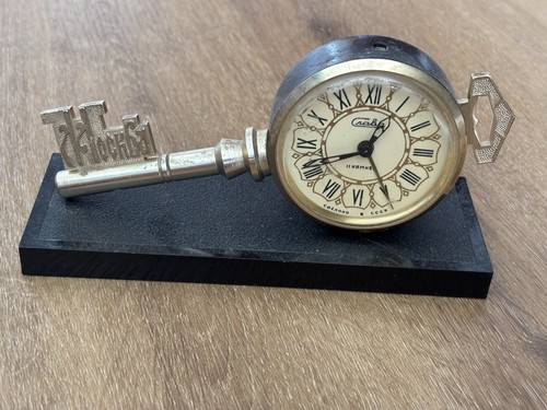 Vintage tischuhr slava - vintage,