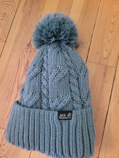 Neue Bommelmütze von Jack