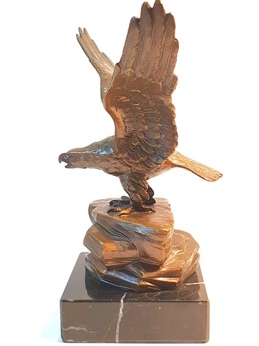 Bronzefigur adler auf - ,