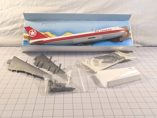 Air canada boeing 747 plastik - canada,