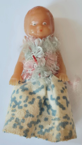 G0102 kleine alte puppe - g0102,