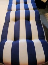 Hochlehner-Auflage, blau-weiß-gestreift, 122cm x 55cm