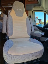 Fahrer & Beifahrersitze für  WoMo Laika Kreos 4009, Bj. 12/2015. Top Zustand