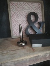 Lucy schwebender Stift mit